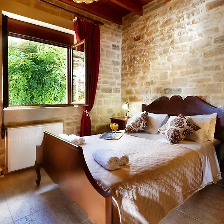 Villa Discrete Loutra *